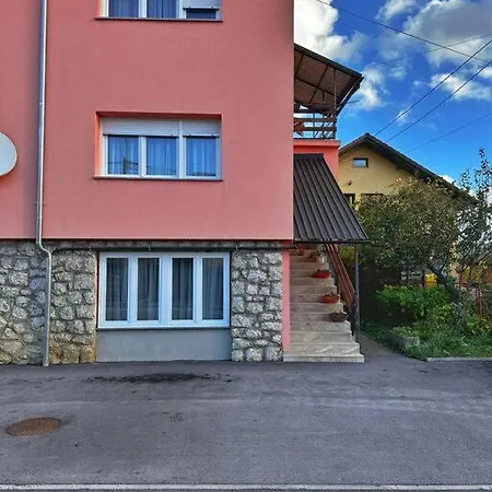 City Zen Ogulin Exterior photo